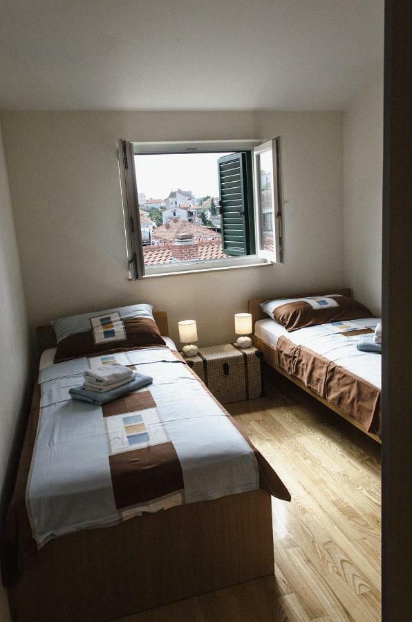 Apartamento Mars Trogir Exterior foto