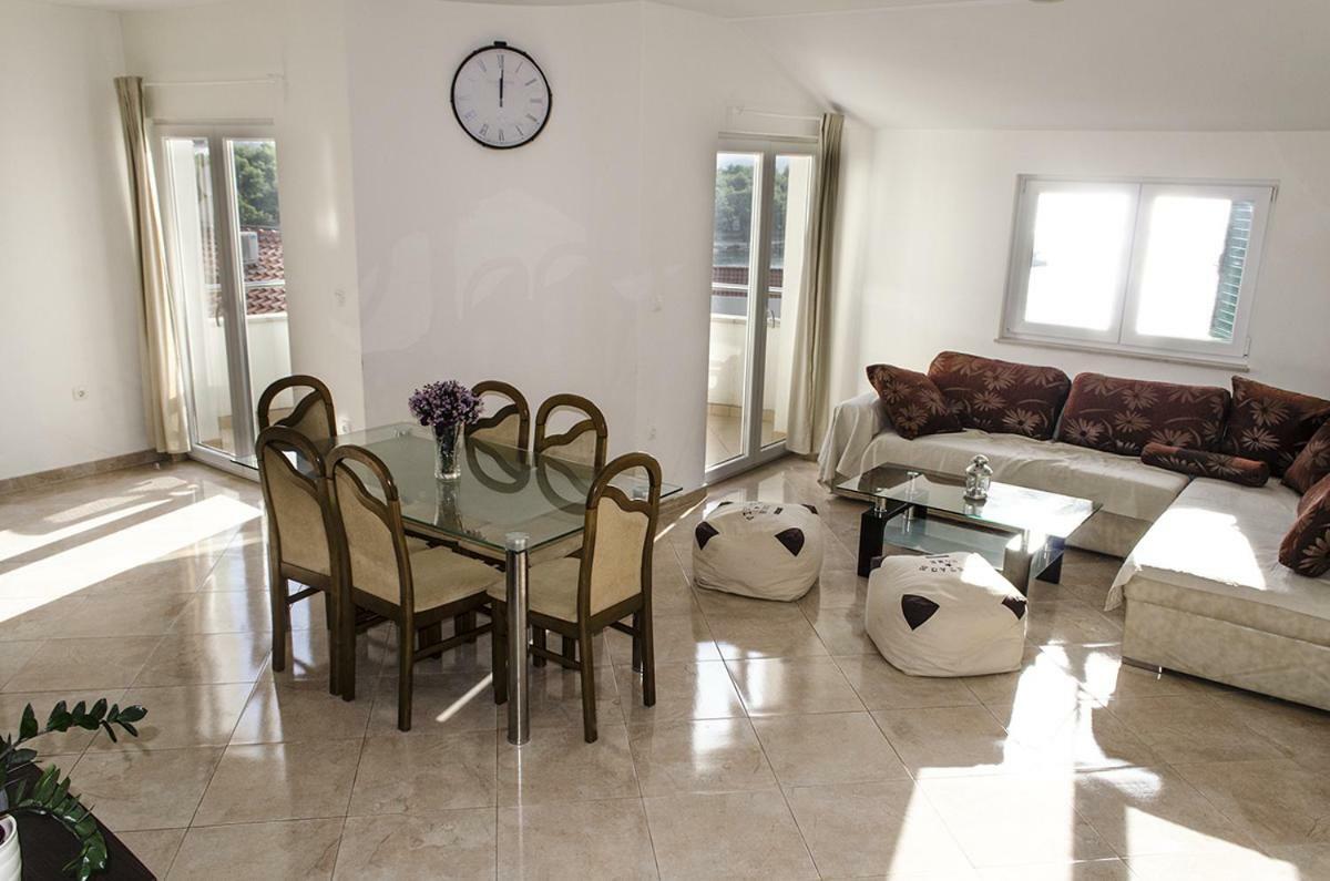 Apartamento Mars Trogir Exterior foto